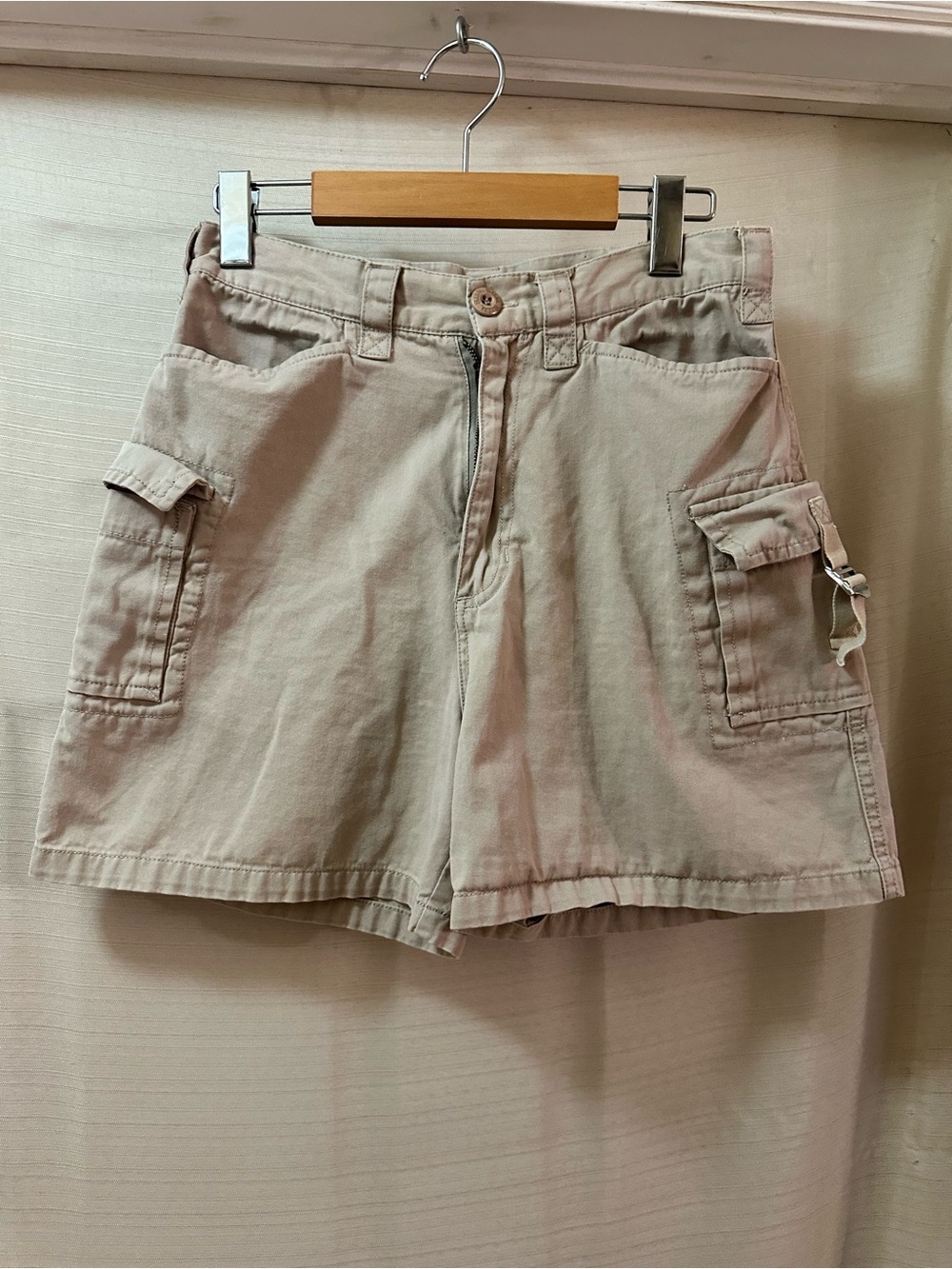 BUM Equipment Y2K Cargo Shorts Women’s 10 Beige Utility Cotton 2000s